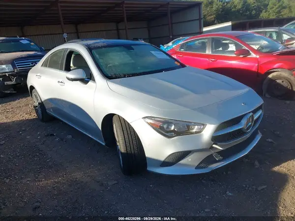 W1K5J4GB7PN397033 — 2023 Mercedes-Benz CLA-Klasse, Передняя часть слева (Left Front), фото до ремонта