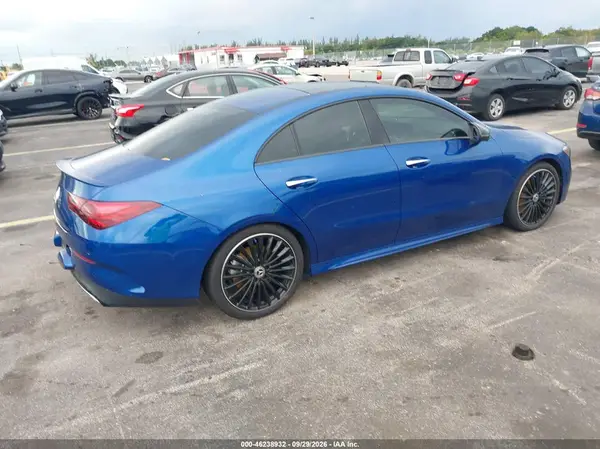 W1K5J4GB3SN556218 — 2025 Mercedes-Benz CLA-Klasse, фото 4 с аукциона IAAI, Подтопление