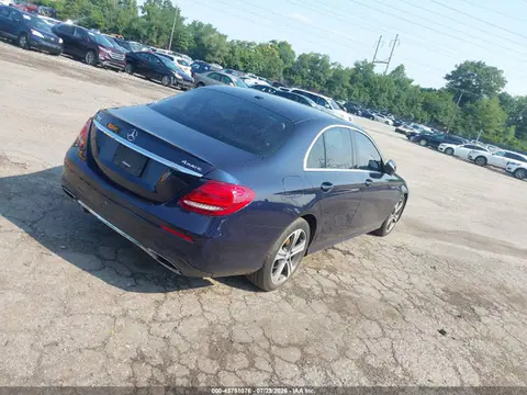 2017 Mercedes-Benz E 300 4matic VIN WDDZF4KBXHA088885 фото 4
