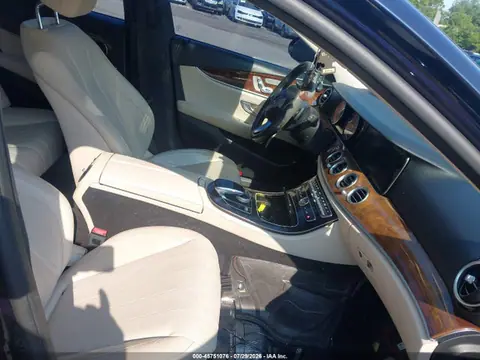 2017 Mercedes-Benz E 300 4matic VIN WDDZF4KBXHA088885 фото 5