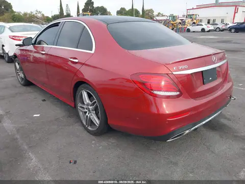 2018 Mercedes-Benz E 300 4matic VIN WDDZF4KB2JA472875 фото 3