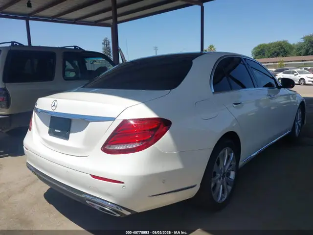 WDDZF4JB1HA234351 — 2017 Mercedes-Benz E 300, фото 4 с аукциона IAAI 13.10.2026, Передняя часть