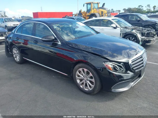 2017 Mercedes-Benz E 300 VIN WDDZF4JB1HA149266 фото 1