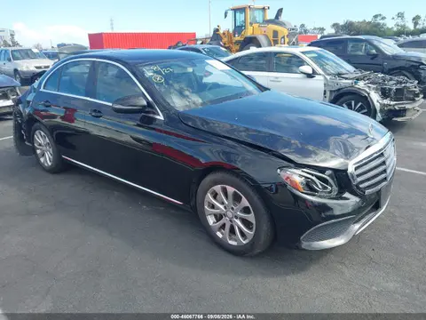WDDZF4JB1HA149266 — 2017 Mercedes-Benz E 300, Задняя часть (Rear), фото до ремонта