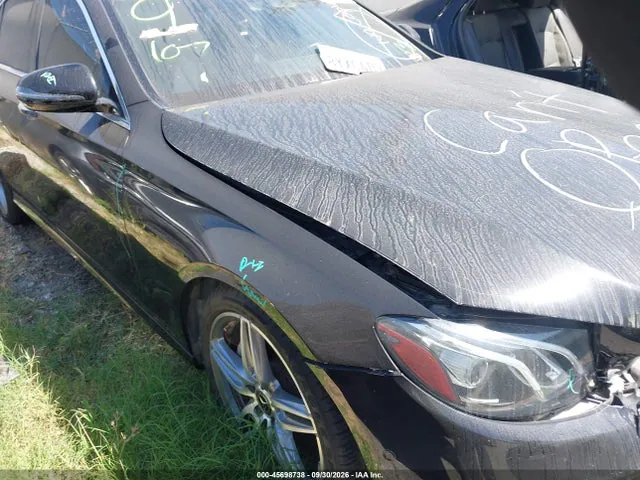 2018 Mercedes-Benz E 300 VIN WDDZF4JBXJA427121 фото 1