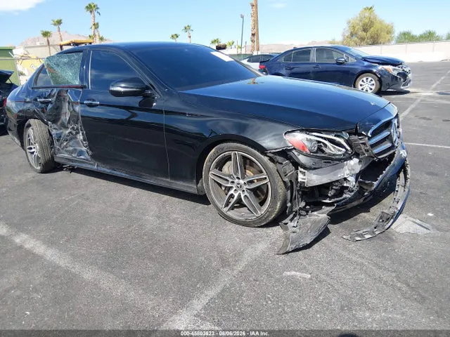 2019 Mercedes-Benz E 300 VIN WDDZF4JB4KA592017 фото 1
