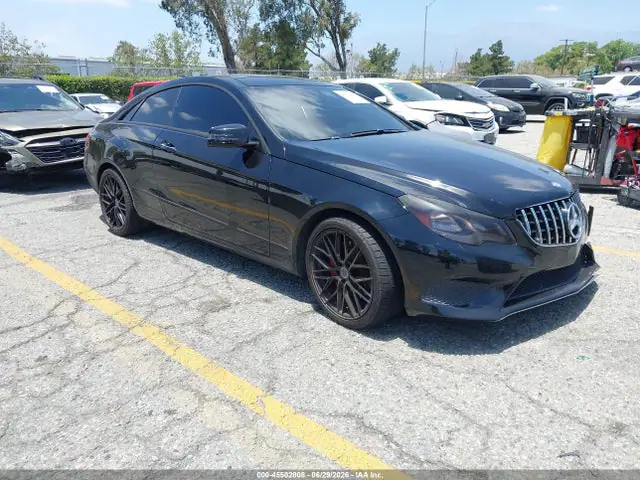 WDDKJ5KB3EF246603 — 2014 Mercedes-Benz E 350, Левый бок (Left Side), фото до ремонта