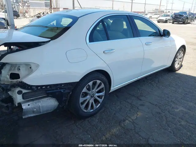 2020 Mercedes-Benz E 350 VIN WDDZF8DB2LA727063 фото 4