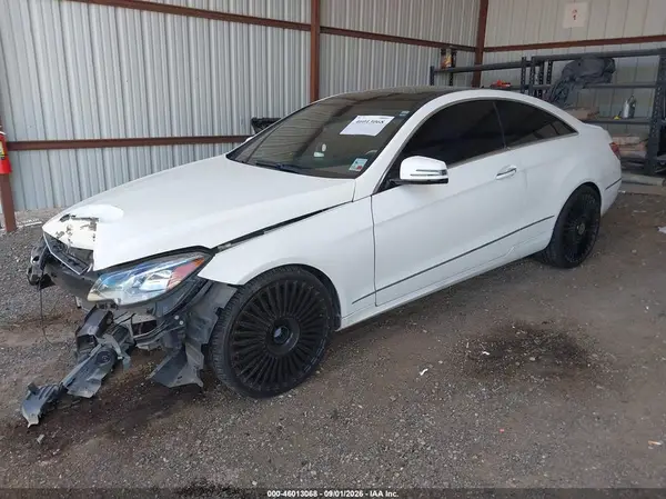 WDDKJ6FB4HF360193 — 2017 Mercedes-Benz E-Klasse, фото 2 с аукциона IAAI 14.10.2026, Передняя часть