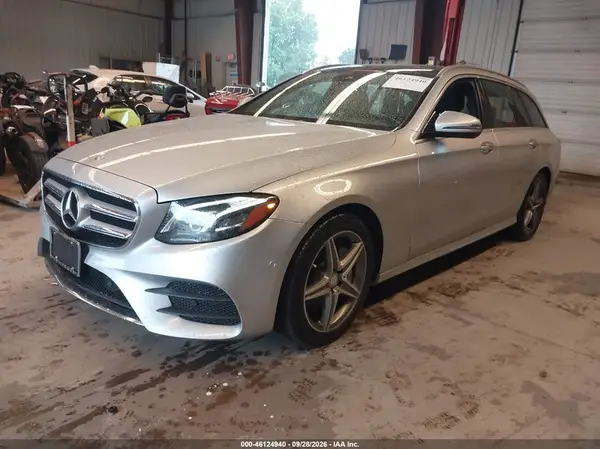 WDDZH6GB8HA153845 — 2017 Mercedes-Benz E-Klasse, фото 2 с аукциона IAAI 01.10.2026, Естественный износ