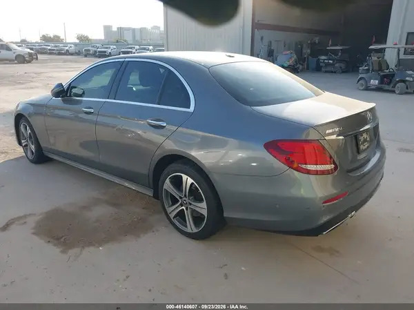 WDDZF4JB8HA095027 — 2017 Mercedes-Benz E-Klasse, фото 3 с аукциона IAAI, Ходовая часть