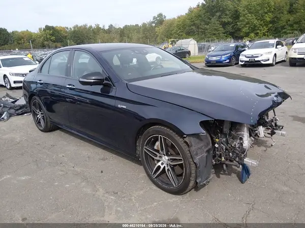 WDDZF6EB1HA252483 — 2017 Mercedes-Benz E-Klasse, Передняя часть (Front End), фото до ремонта