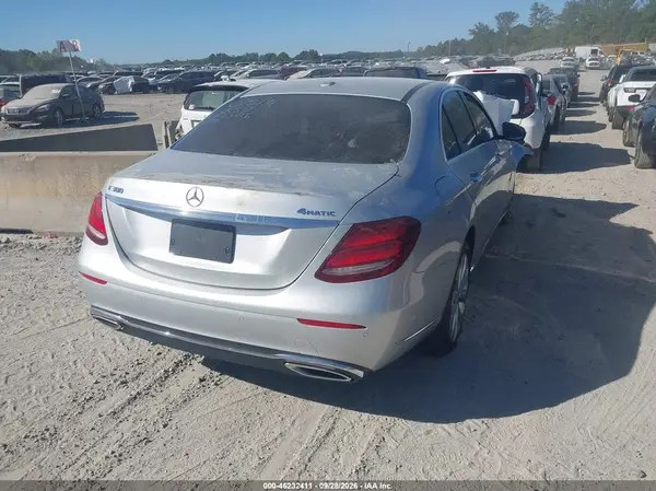 WDDZF4KB0HA075191 — 2017 Mercedes-Benz E-Klasse, фото 4 с аукциона IAAI, Передняя часть