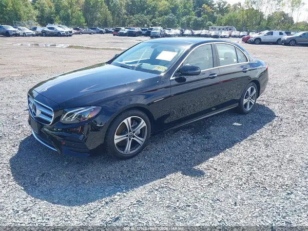 WDDZF4KB0KA518320 — 2019 Mercedes-Benz E-Klasse, фото 2 с аукциона IAAI 14.10.2026, Подтопление пресной водой