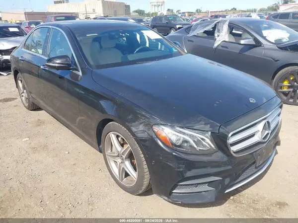 WDDZF4KB1KA523610 — 2019 Mercedes-Benz E-Klasse, Передняя часть (Front End), фото до ремонта
