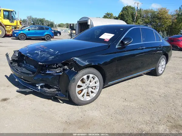 W1KZF8EB2LA838288 — 2020 Mercedes-Benz E-Klasse, фото 2 с аукциона IAAI, Передняя часть