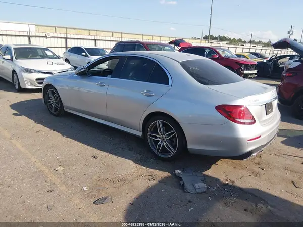 WDDZF8DB2LA755994 — 2020 Mercedes-Benz E-Klasse, фото 3 с аукциона IAAI, Передняя часть