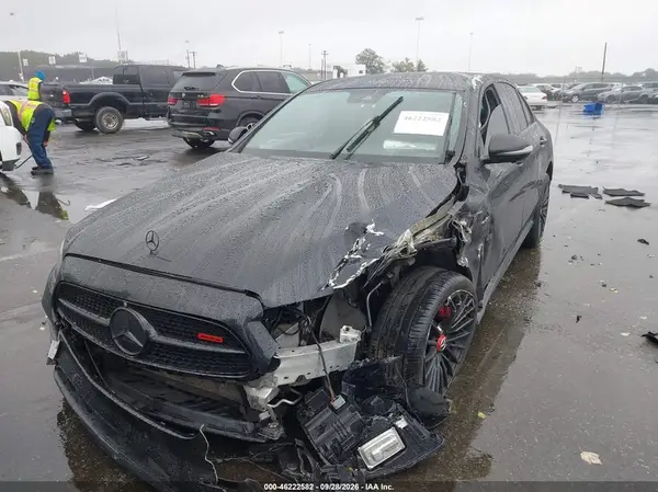W1KZF8EB9MA892057 — 2021 Mercedes-Benz E-Klasse, фото 2 с аукциона IAAI, Передняя часть