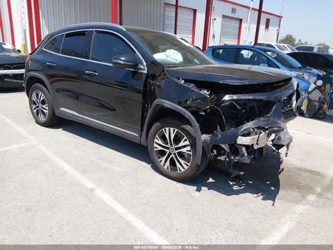 W1N4N4GBXSJ688953 — 2025 Mercedes-Benz Gla 250 4MATIC, Передняя часть (Front End), фото до ремонта