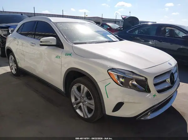 WDCTG4EB2GJ267567 — 2016 Mercedes-Benz GLA-Klasse, Правый бок (Right Side), фото до ремонта