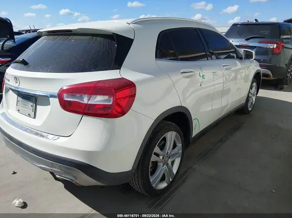 WDCTG4EB2GJ267567 — 2016 Mercedes-Benz GLA-Klasse, фото 4 с аукциона IAAI, Правый бок