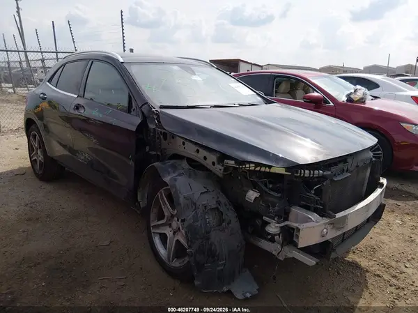 WDCTG4GB7HJ313828 — 2017 Mercedes-Benz GLA-Klasse, Передняя часть (Front End), фото до ремонта