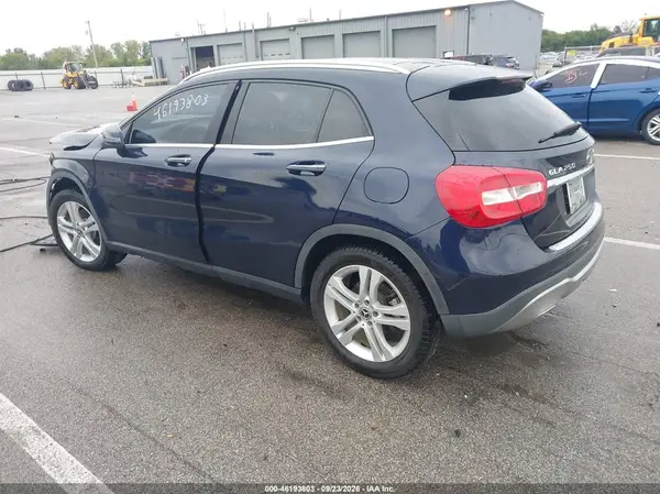 WDCTG4GB0JJ471868 — 2018 Mercedes-Benz GLA-Klasse, фото 3 с аукциона IAAI, Передняя часть