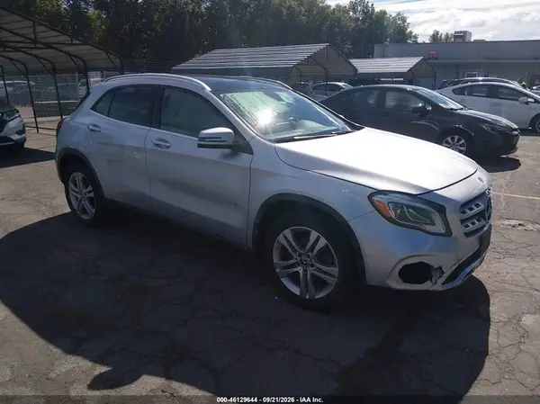 WDCTG4GB2LU024167 — 2020 Mercedes-Benz GLA-Klasse, Пресная вода (Fresh Water), фото до ремонта