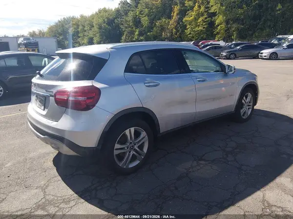 WDCTG4GB2LU024167 — 2020 Mercedes-Benz GLA-Klasse, фото 4 с аукциона IAAI, Пресная вода