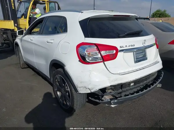 WDCTG4EB5LJ650378 — 2020 Mercedes-Benz GLA-Klasse, фото 3 с аукциона IAAI, Передняя часть