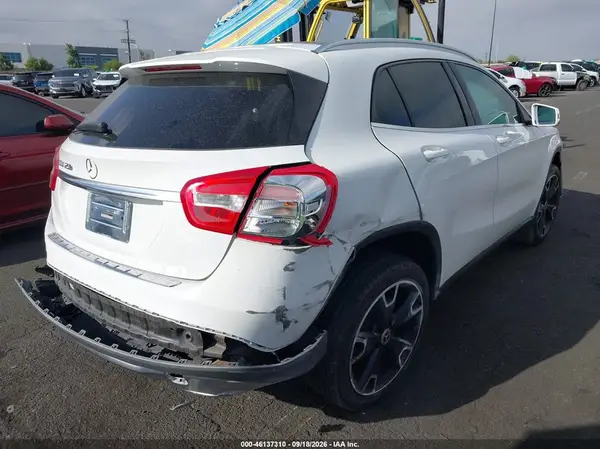WDCTG4EB5LJ650378 — 2020 Mercedes-Benz GLA-Klasse, фото 4 с аукциона IAAI, Передняя часть