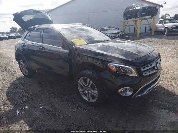 WDCTG4GB1LU023673 — 2020 Mercedes-Benz GLA-Klasse, Передняя часть справа (Right Front), фото до ремонта