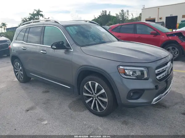 W1N4M4GBXMW106214 — 2021 Mercedes-Benz GLB, Передняя часть (Front End), фото до ремонта