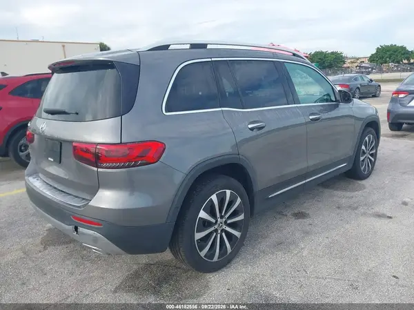 W1N4M4GBXMW106214 — 2021 Mercedes-Benz GLB, фото 4 с аукциона IAAI 01.10.2026, Передняя часть