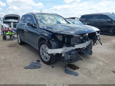 W1NKM4HB4TU107391 — 2026 Mercedes-Benz GLC 300 4MATIC Suv, Передняя часть (Front End), фото до ремонта