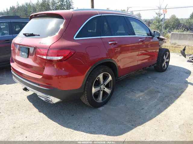 WDC0G4KB9GF104103 — 2016 Mercedes-Benz GLC 300 4MATIC, фото 4 с аукциона IAAI 30.09.2026, Передняя часть