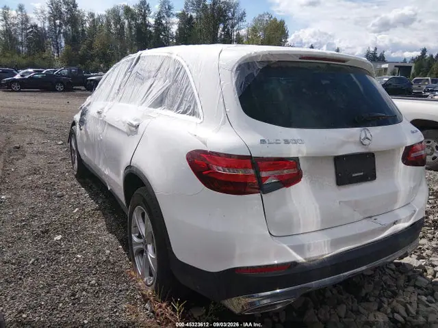 WDC0G4KB1JV028857 — 2018 Mercedes-Benz GLC 300 4MATIC, фото 3 с аукциона IAAI 30.09.2026, Опрокидывание