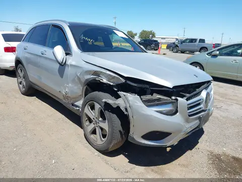 WDC0G4KB8KV180040 — 2019 Mercedes-Benz GLC 300 4MATIC, Передняя часть справа (Right Front), фото до ремонта