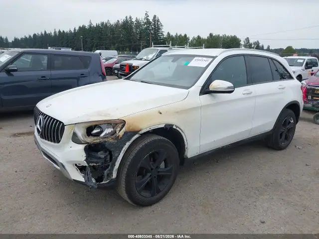 WDC0G4JB2GF070667 — 2016 Mercedes-Benz GLC 300, фото 2 с аукциона IAAI 30.09.2026, Следы пожара снаружи