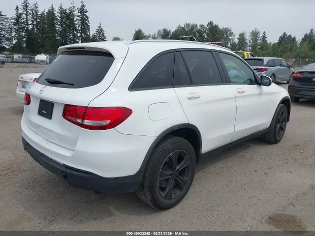 WDC0G4JB2GF070667 — 2016 Mercedes-Benz GLC 300, фото 4 с аукциона IAAI 30.09.2026, Следы пожара снаружи