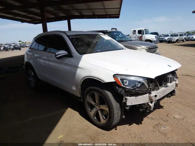 WDC0G4JB8GF020470 — 2016 Mercedes-Benz GLC 300, Передняя часть (Front End), фото до ремонта