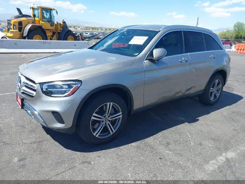 2020 Mercedes-Benz GLC 300 VIN WDC0G8DB9LF678151 фото 2