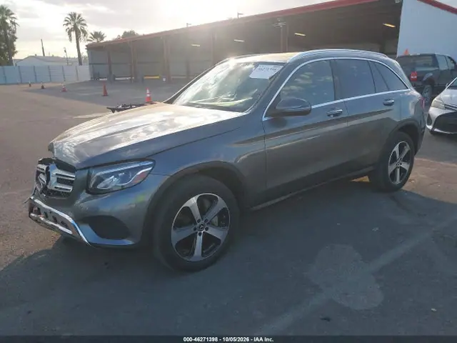 WDC0G5EB2KF565184 — 2019 Mercedes-Benz GLC 350E 4MATIC, фото 2 с аукциона IAAI 13.10.2026, Передняя часть справа