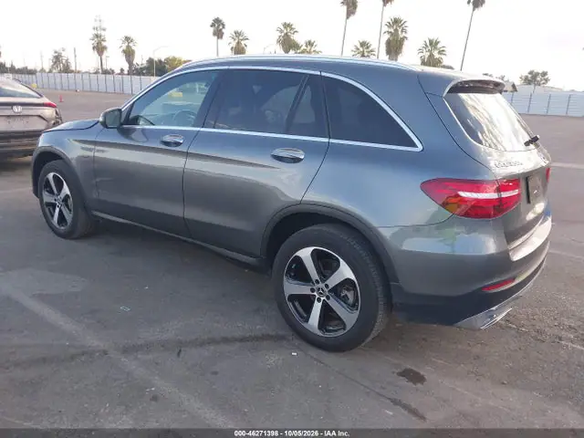 WDC0G5EB2KF565184 — 2019 Mercedes-Benz GLC 350E 4MATIC, фото 3 с аукциона IAAI 13.10.2026, Передняя часть справа