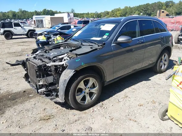 WDC0G4JB4GF021406 — 2016 Mercedes-Benz GLC, фото 2 с аукциона IAAI, Передняя часть