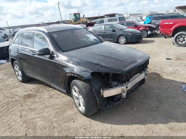 WDC0G4JB6HV003593 — 2017 Mercedes-Benz GLC, Передняя часть (Front End), фото до ремонта