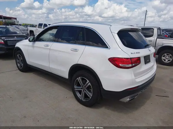WDC0G4JB0JV034781 — 2018 Mercedes-Benz GLC, фото 3 с аукциона IAAI 14.10.2026, Передняя часть