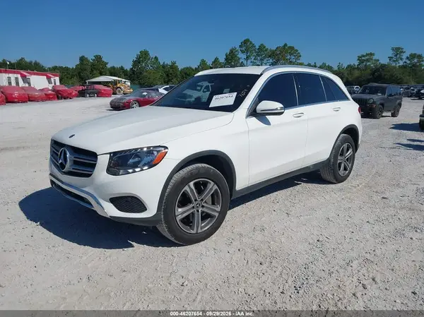 WDC0G4JB3KV134343 — 2019 Mercedes-Benz GLC, фото 2 с аукциона IAAI, Правый бок