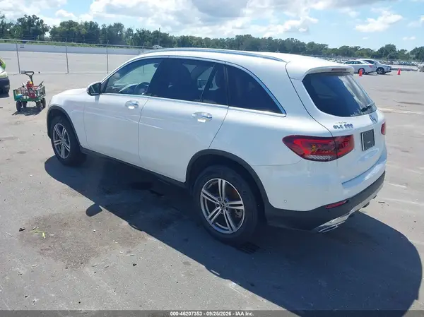 W1N0G8DBXNV368775 — 2022 Mercedes-Benz GLC, фото 3 с аукциона IAAI, Подтопление