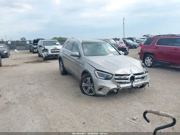 W1N0G8DB0NG069770 — 2022 Mercedes-Benz GLC, Передняя часть (Front End), фото до ремонта